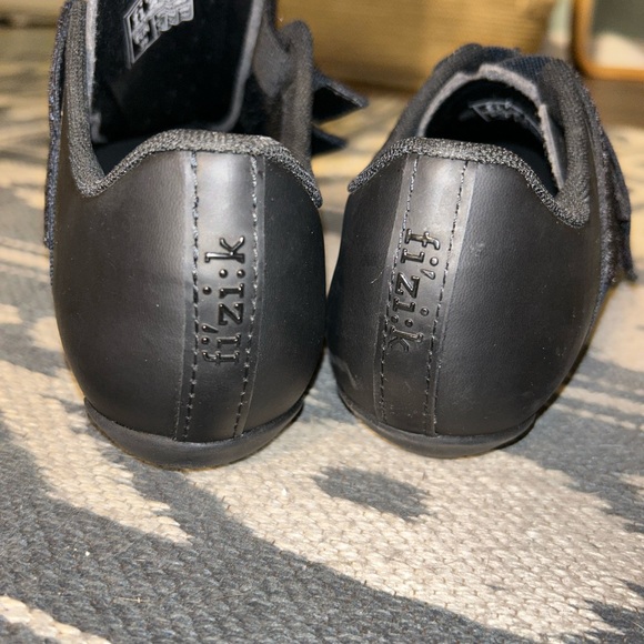 Fizik Gravel Bike Shoes - Picture 3 of 8